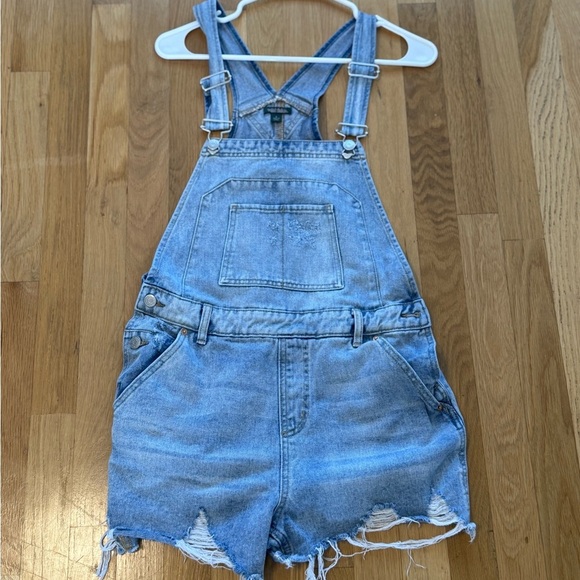 Wild Fable Denim Overall Shorts • Small • Distressed Light Wash - Picture 3 of 6